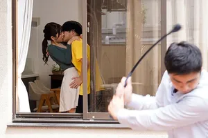 Hai em em học sinh nhút nhát bị bắt nạt nhờ thầy chủ nhiệm giúp nào ngờ…