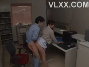 Vợ hư vụng trộm với đồng nghiệp cũ